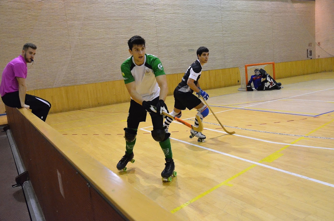 Selección de fotos del derbi navarro Iruña hockey - Oberena en la Rochapea